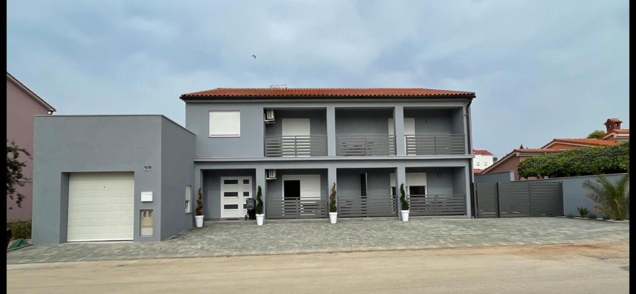 Villa Maleo 梅杜林 外观 照片
