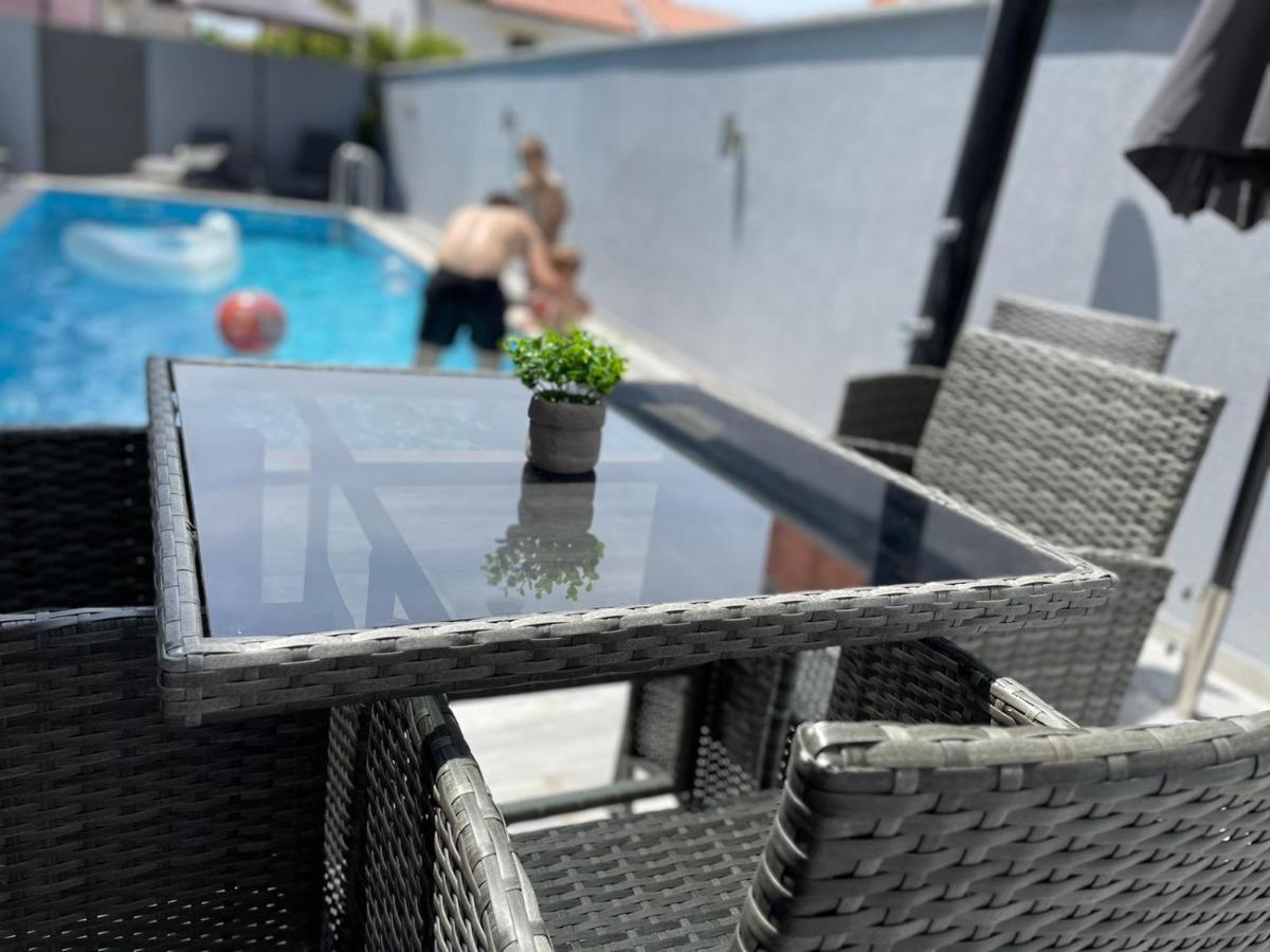 Villa Maleo 梅杜林 外观 照片