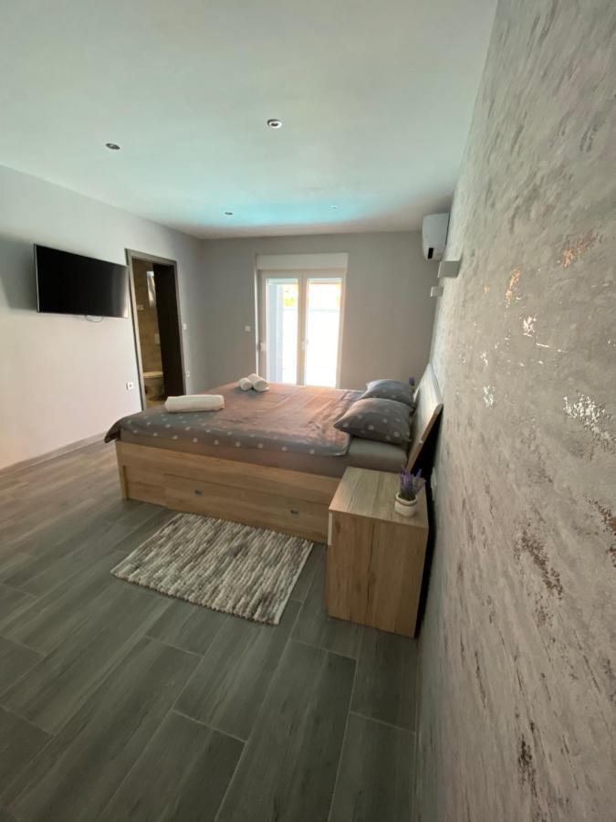 Villa Maleo 梅杜林 外观 照片