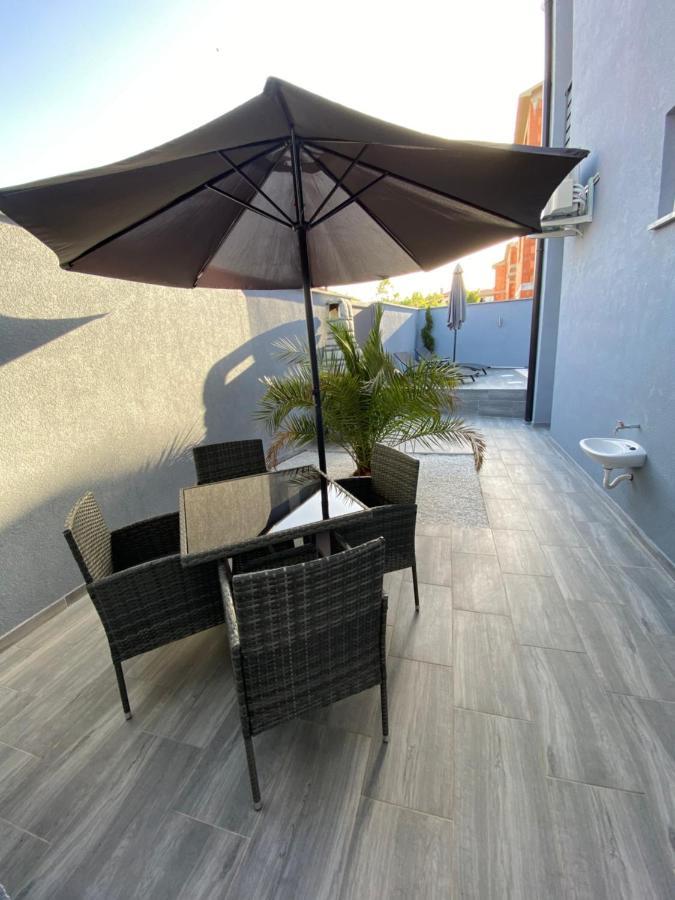 Villa Maleo 梅杜林 外观 照片